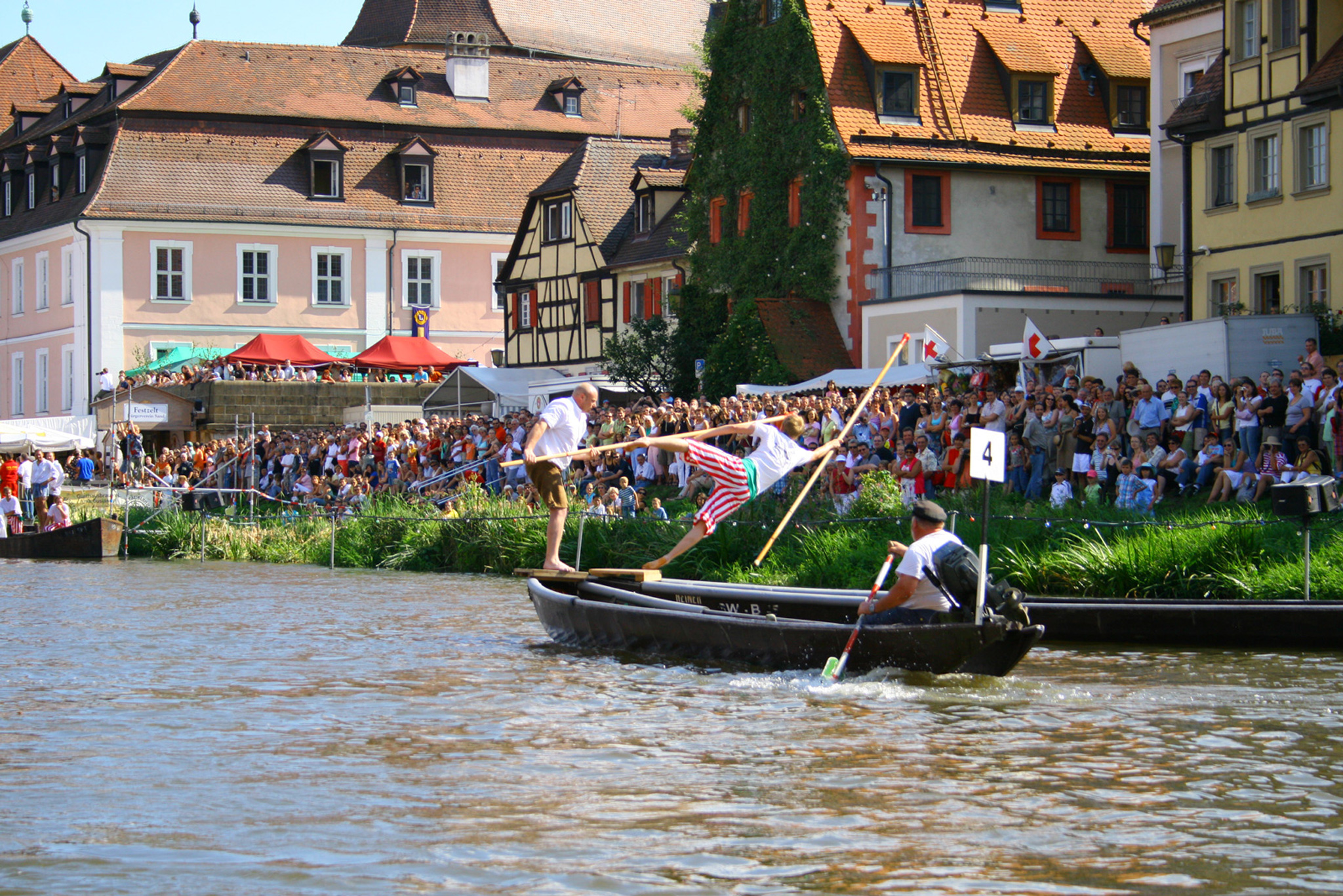 Fischerstechen auf der Regnitz